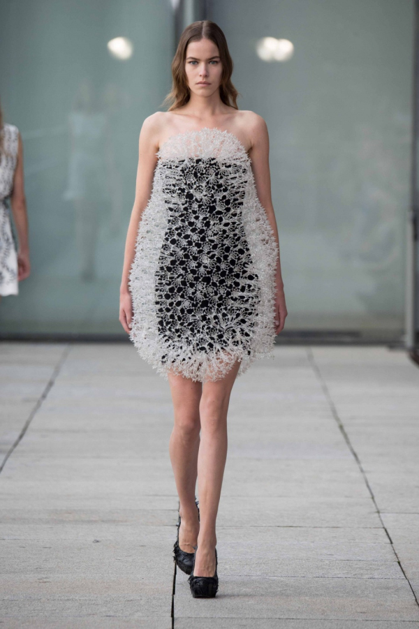 3dtoday-iris-van-herpen-3d-printed-garments-fashion-week-12.jpg